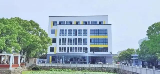 黄岩区东浦中学迁建工程采购浙江清澈环保设备有限公司清澈不锈钢水箱