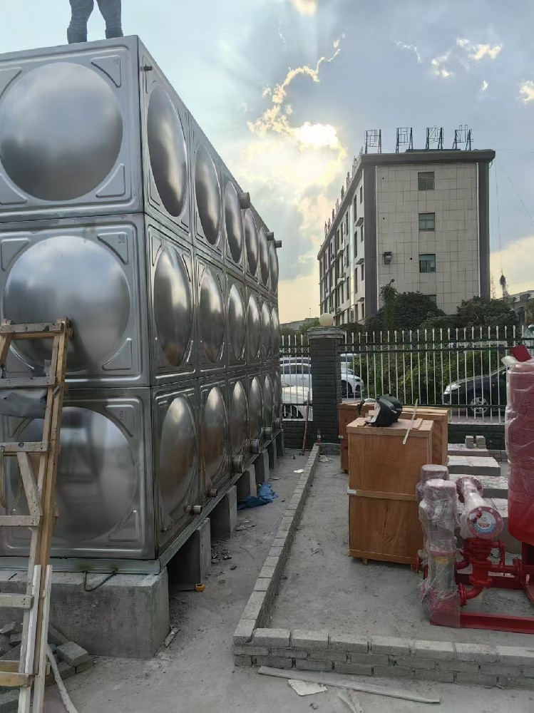 浙江清澈不锈钢水箱浙江清澈不锈钢水箱厂家浙江清澈不锈钢水箱厂浙江清澈环保设备有限公司专业销售不锈钢水箱产品宁波不锈钢水箱宁波水泵宁波消防泵产品